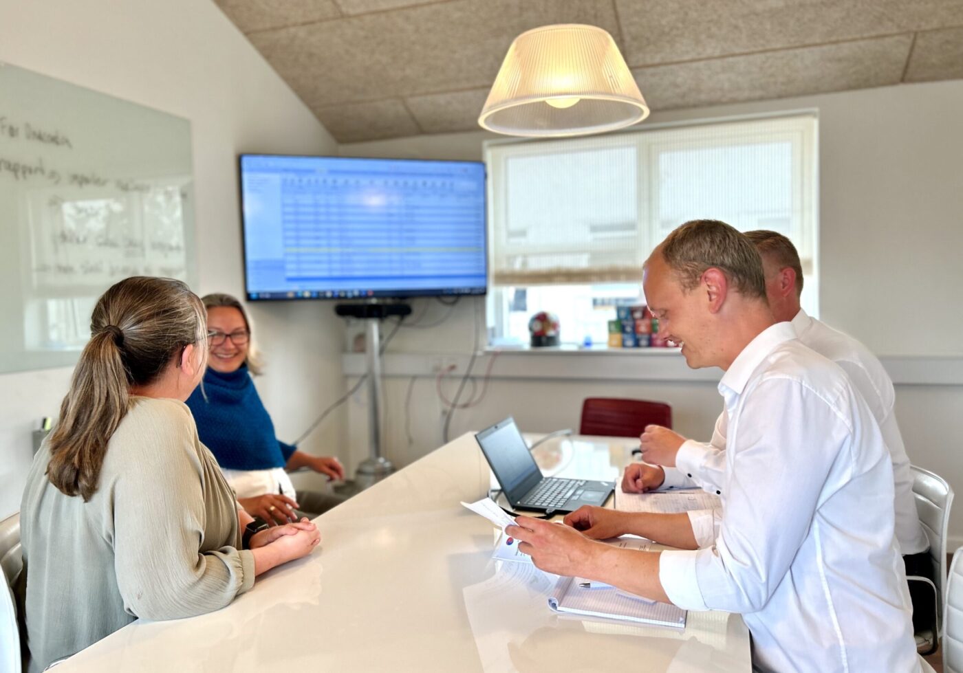 Team meeting in the PJ Circular Engineering office